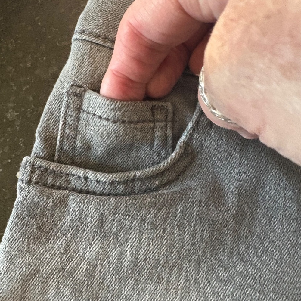 Girls' Cat & Jack Classic Frayed Hem Jean Shorts - Picture 9 of 15